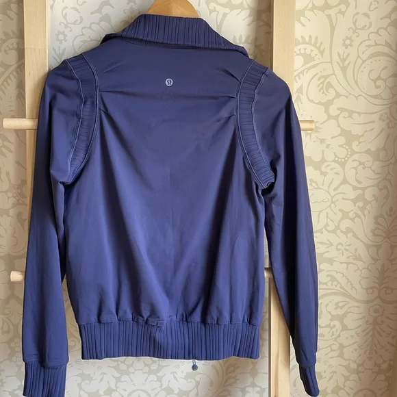 NEW reversible Raja Lululemon jacket - Picture 2 of 11